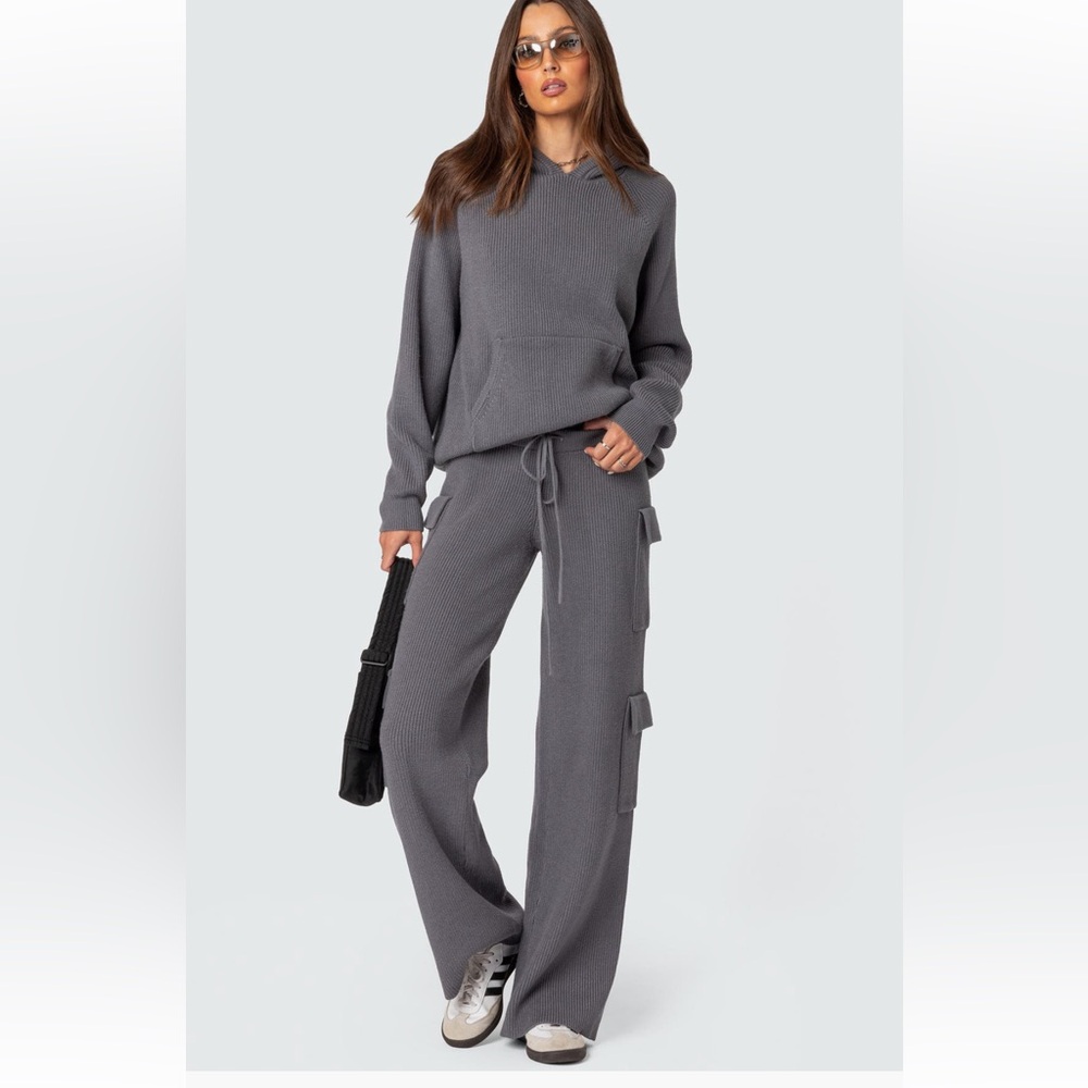 Gray Ribbed Knit Wide-Leg Pants - Picture 4 of 4